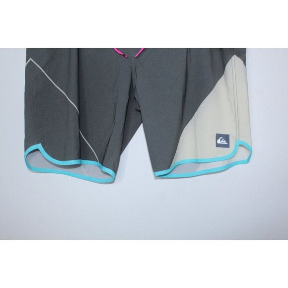 Quick Silver Swim Shorts Men's 38 Gray Blue Scotch Guard Pockets Swimwear Beach - Picture 3 of 12